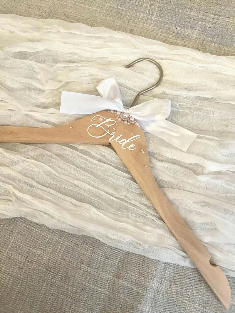 Wooden Bride  Hanger Faux Pearl Elegant Wedding Decor Ideal Gift Clothes Hanger With Ribbon For Wedding Dresses Suits Wedding