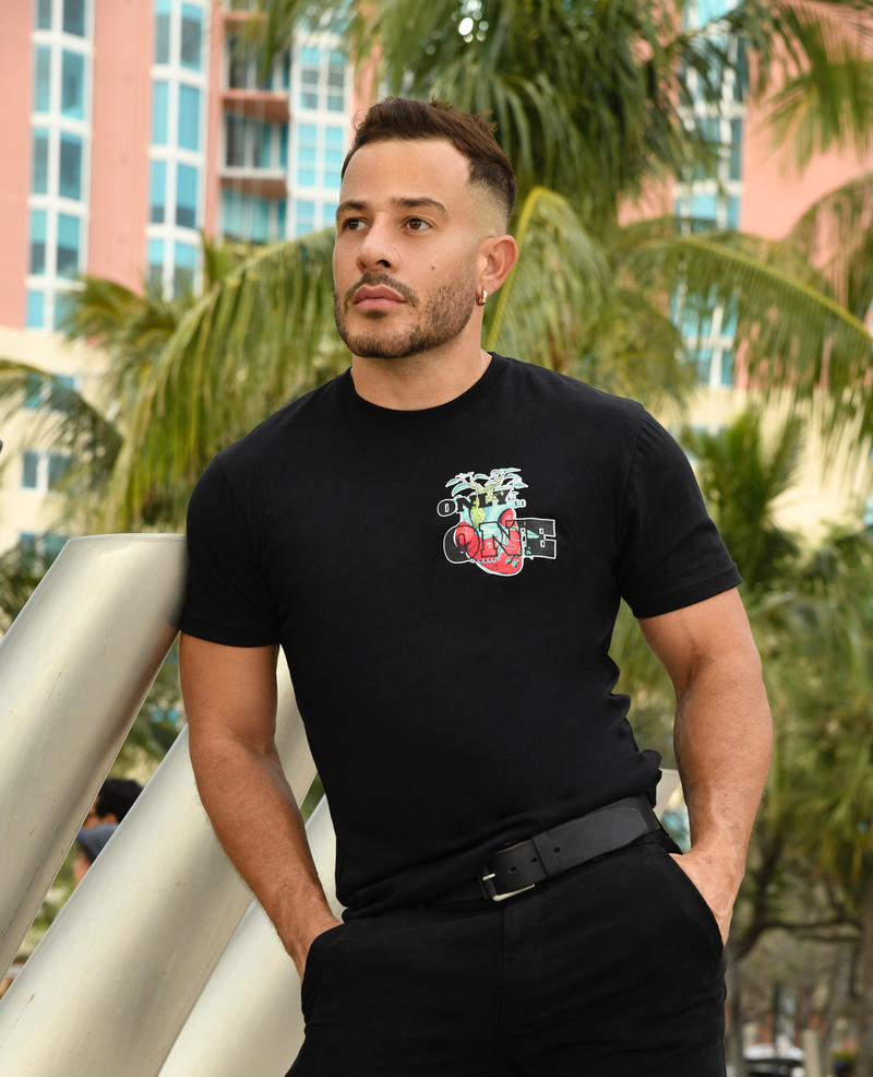 Black Short Sleeve T Shir Human Heart Only One Message Printed