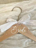 Wooden Bride  Hanger Faux Pearl Elegant Wedding Decor Ideal Gift Clothes Hanger With Ribbon For Wedding Dresses Suits Wedding